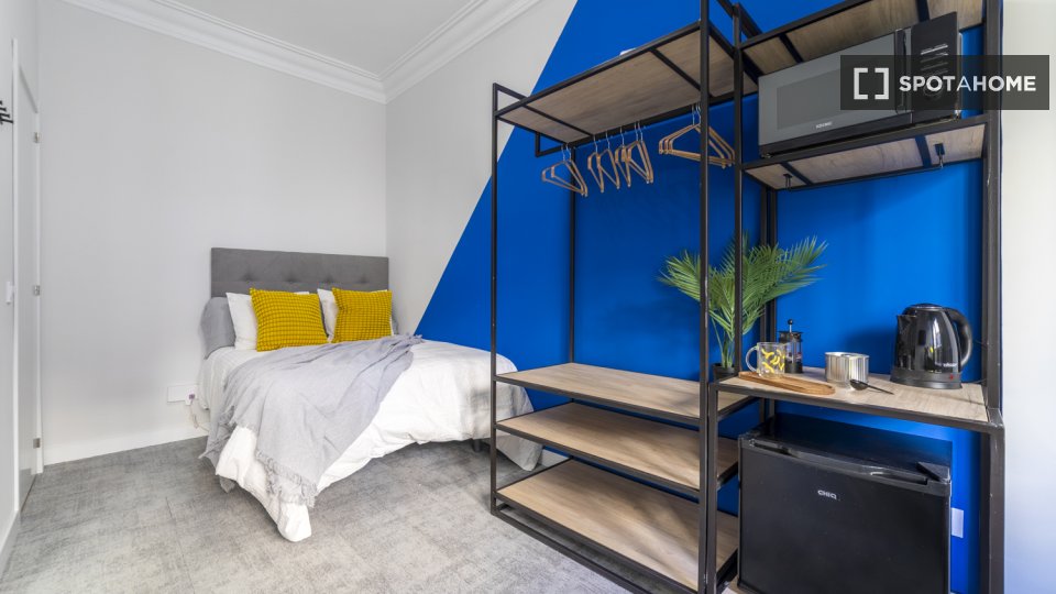 Double room Madrid, 10 beds, 162m² — photo 14