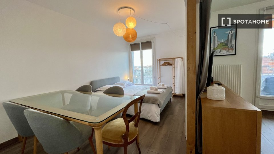 Apartment Lyon, 2 beds — photo 15