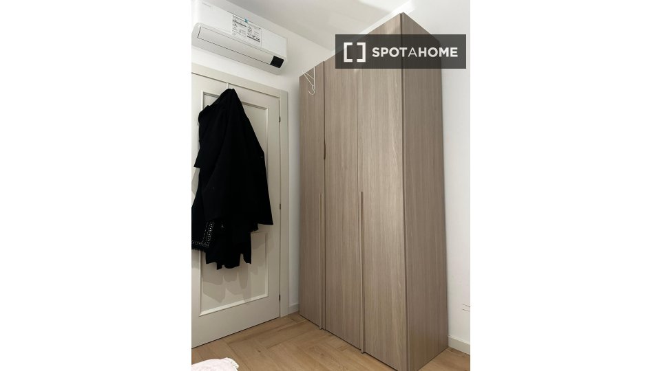 Double room Milan, 2 beds, 70m² — photo 6