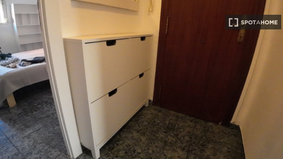 Double room Valencia, 4 beds, 90m² — photo 5