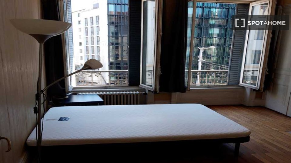 Camera doppia Lione, 4 camere, 130m² — foto 3
