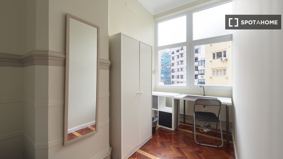 Double room Lisbon, 9 beds — photo 31