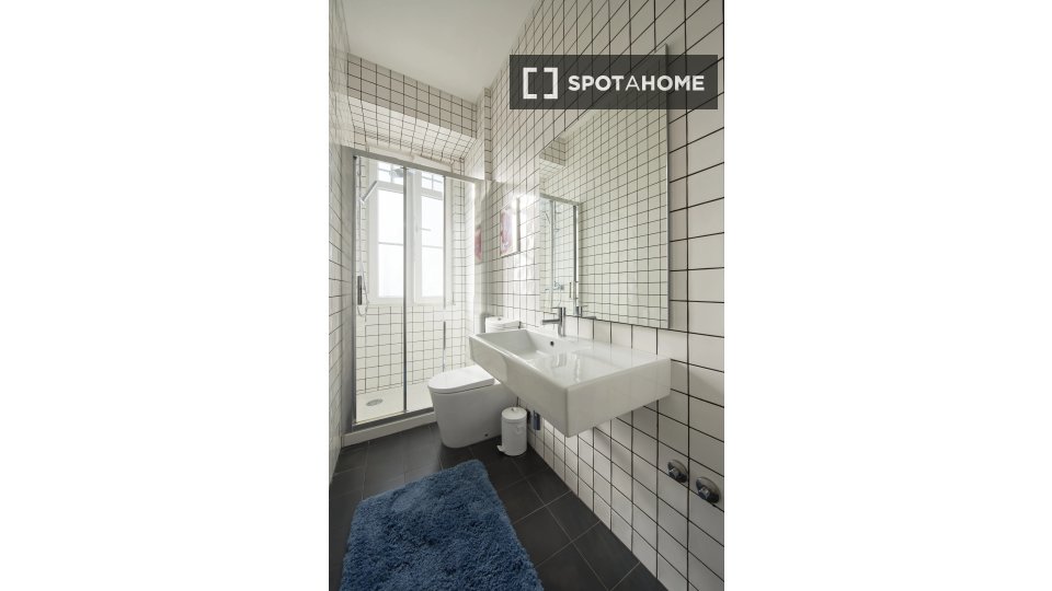 Double room Lisbon, 7 beds — photo 18
