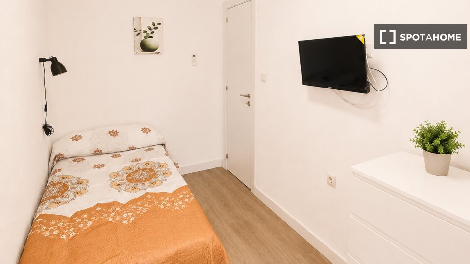 Habitación en piso compartido en alquiler en Puerta del Ángel, Madrid