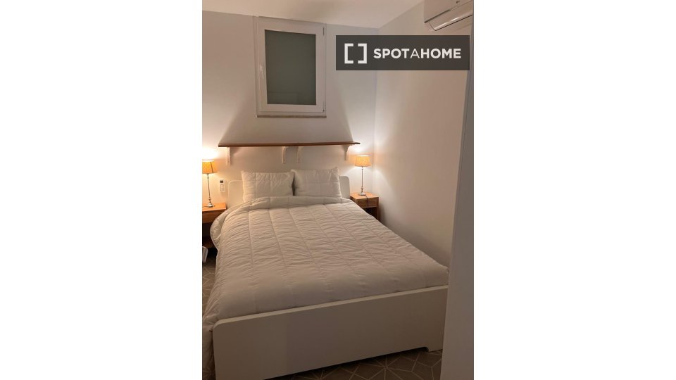 Apartment Lisbon, 1 bed, 42m² — photo 1