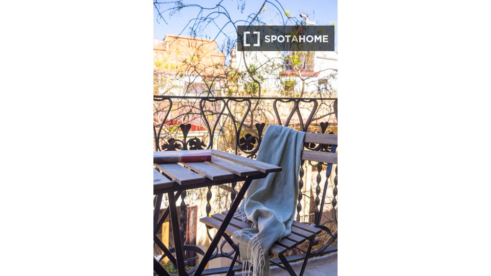 Double room Barcelona, 4 beds, 90m² — photo 12