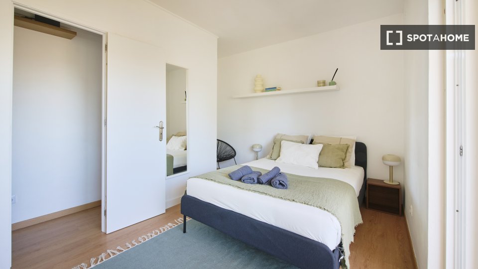 Double room Lisbon, 6 beds — photo 3