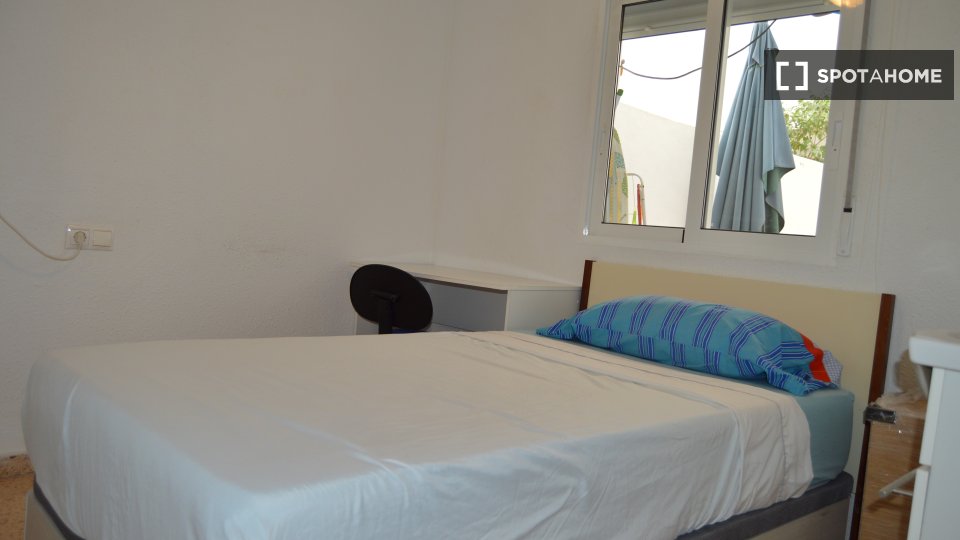 Double room Valencia, 4 beds — photo 69
