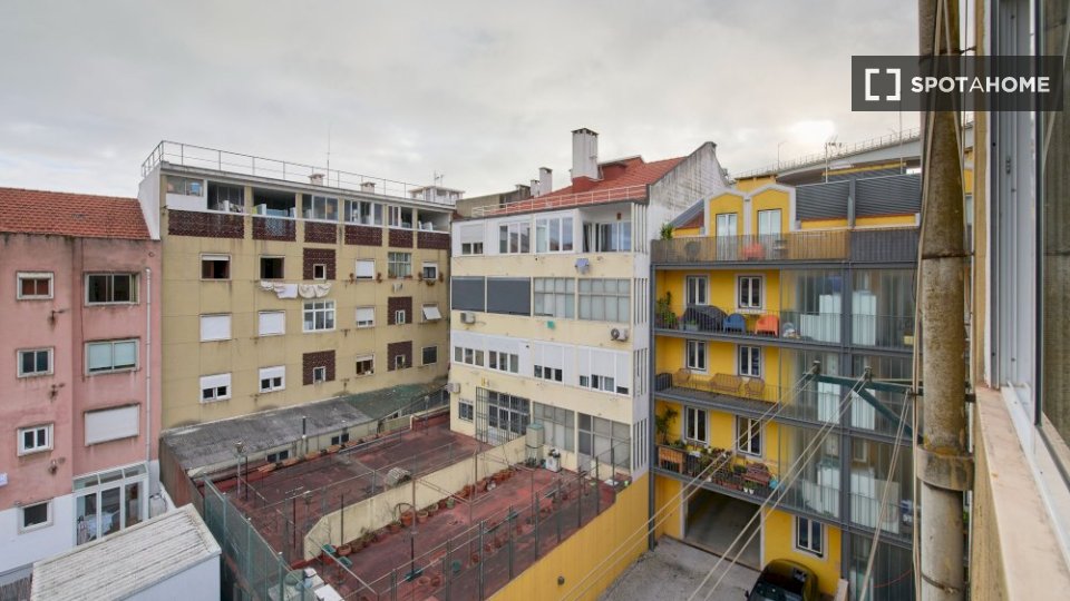 Double room Lisbon, 7 beds — photo 14