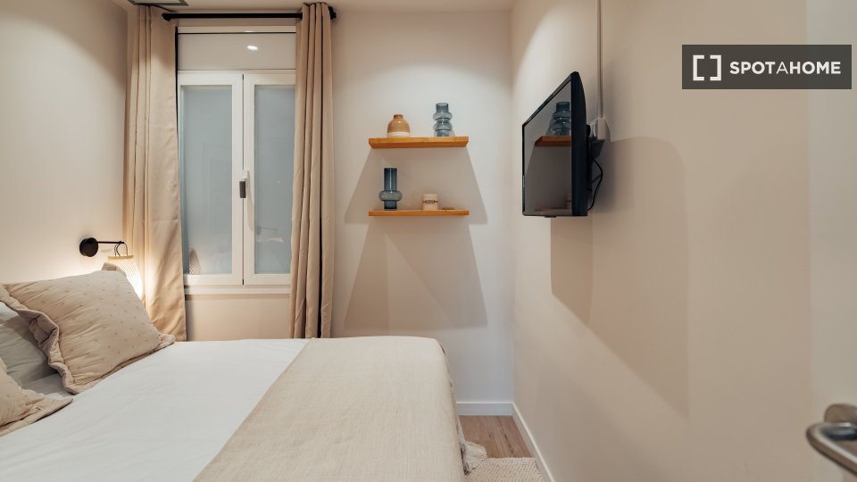 Apartment Barcelona, 2 beds, 65m² — photo 7