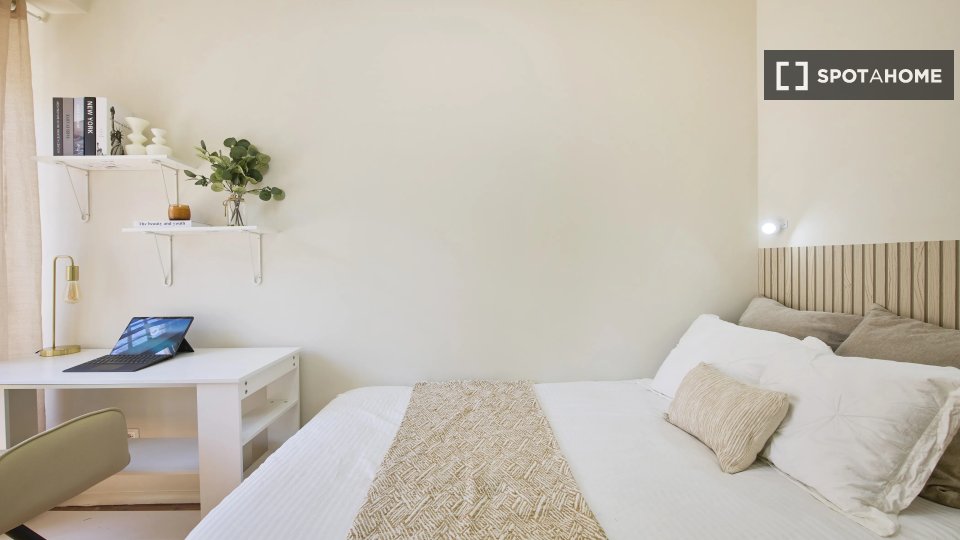 Double room Lisbon, 6 beds — photo 2