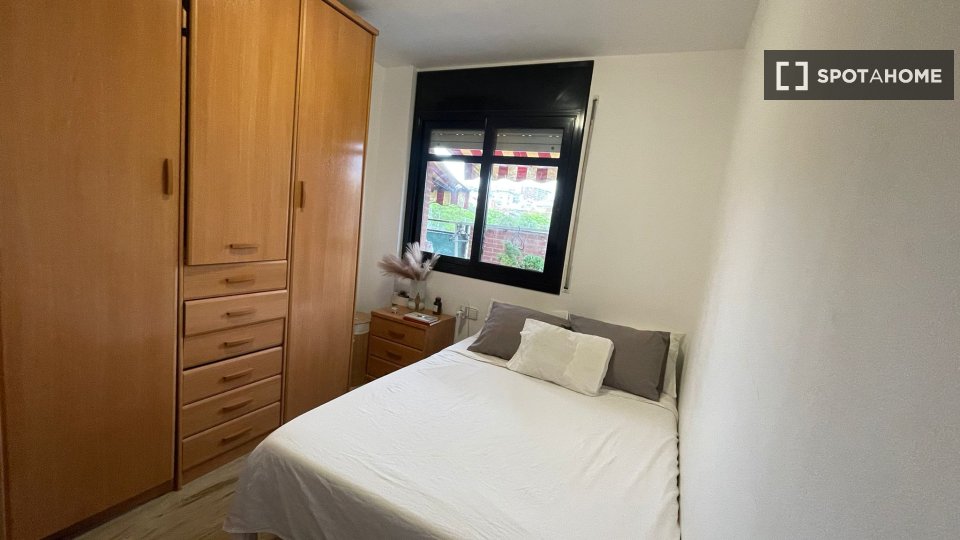Double room Barcelona, 1 bed, 100m² — photo 13
