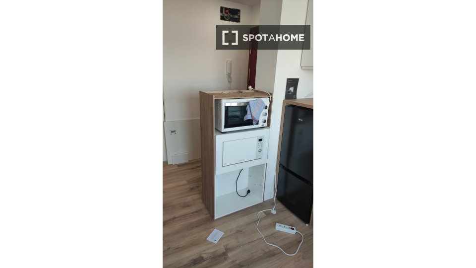 Double room Madrid, 4 beds, 100m² — photo 4
