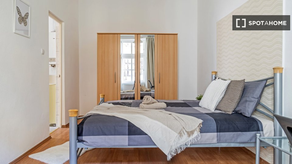 Double room Budapest, 3 beds, 80m² — photo 6