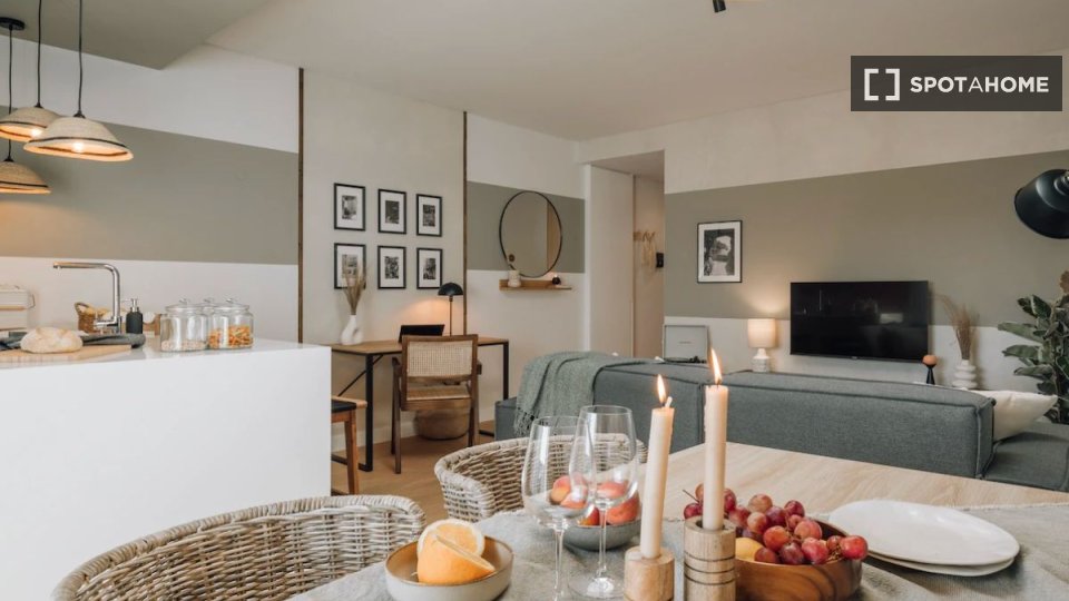 Apartment Lisbon, 1 bed — photo 19