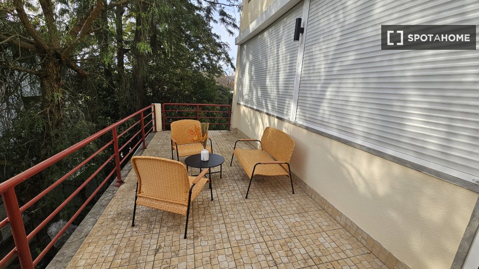 Apartment mono Lisbon, 95m² — photo 52