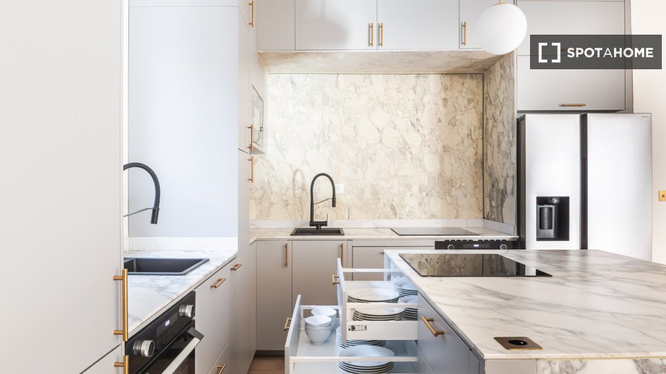 Apartment Paris, 5 beds, 194m² — photo 15