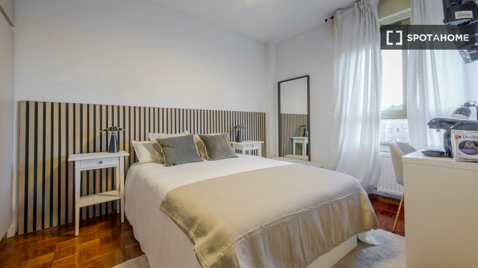 Double room Madrid, 7 beds — photo 17
