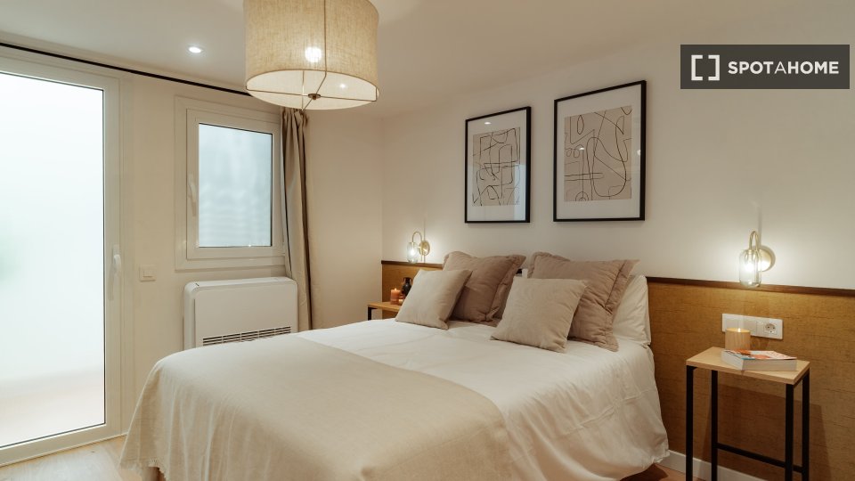 Apartment Barcelona, 1 bed, 74m² — photo 16