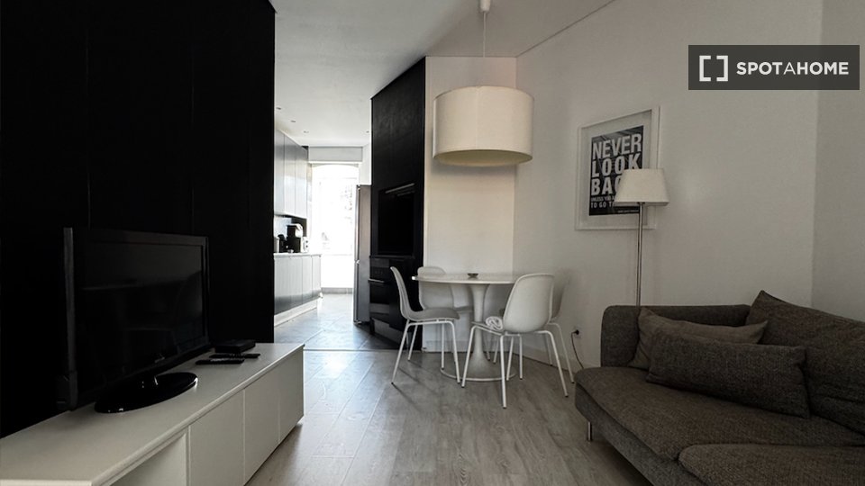 Double room Lisbon, 4 beds — photo 12