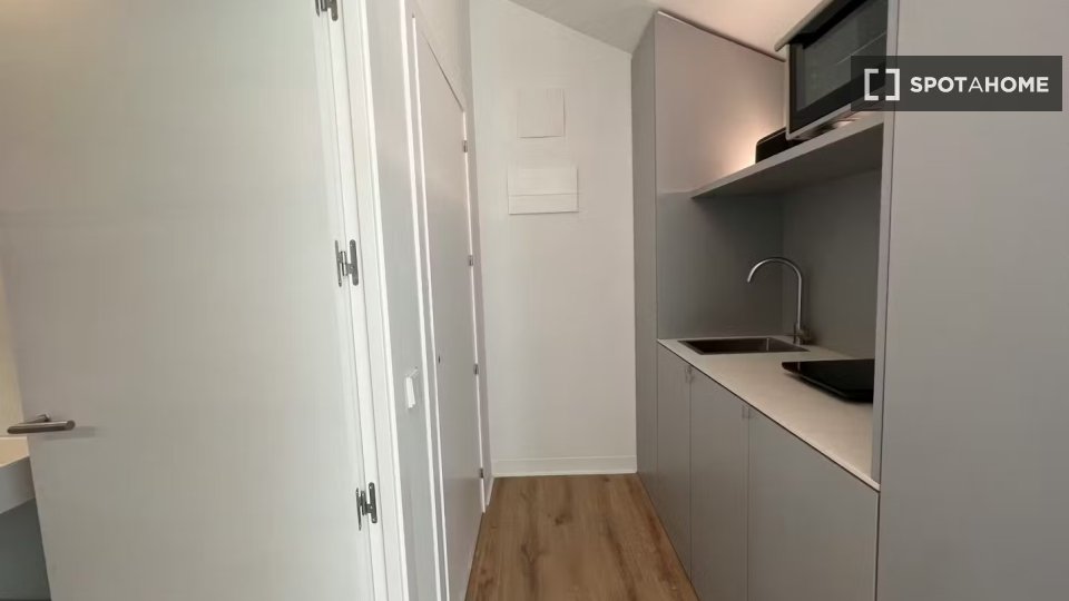 Apartment mono Madrid, 20m² — photo 14