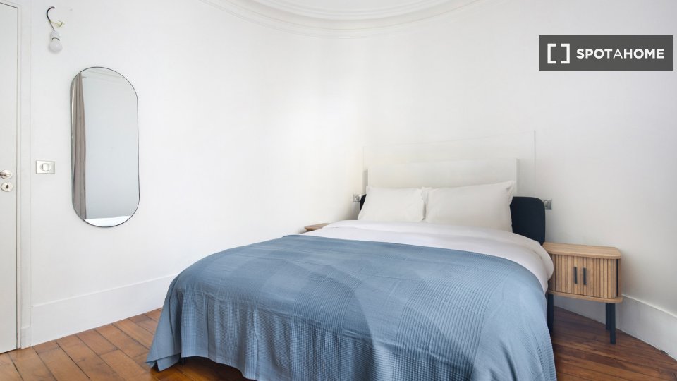 Apartment Paris, 2 beds, 61m² — photo 9