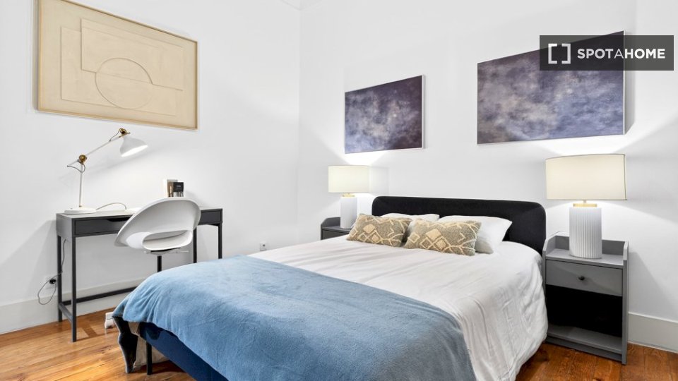 Double room Lisbon, 5 beds — photo 12