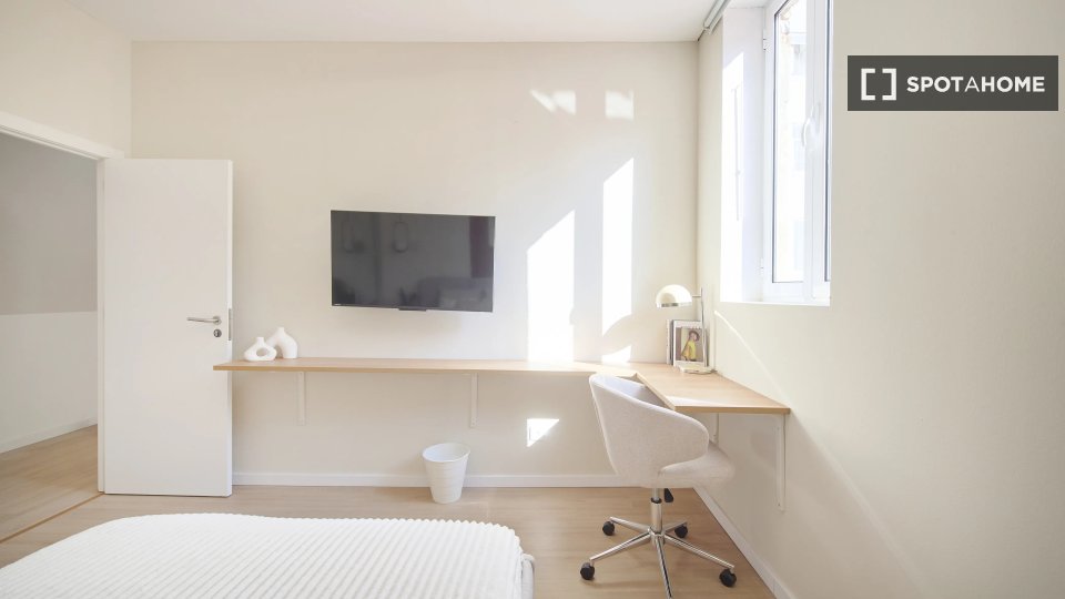 Double room Lisbon, 10 beds — photo 1