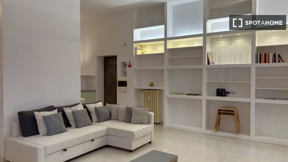 Apartment Milan, 1 bed, 97m² — photo 1