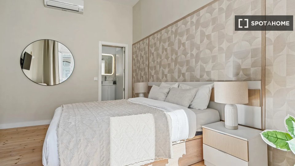 Double room Lisbon, 6 beds — photo 12