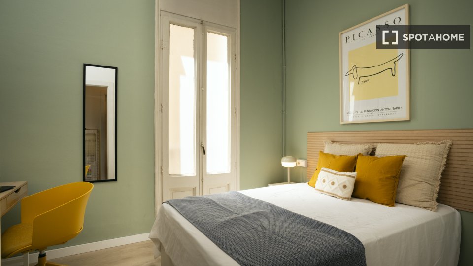 Double room Barcelona, 10 beds, 210m² — photo 18