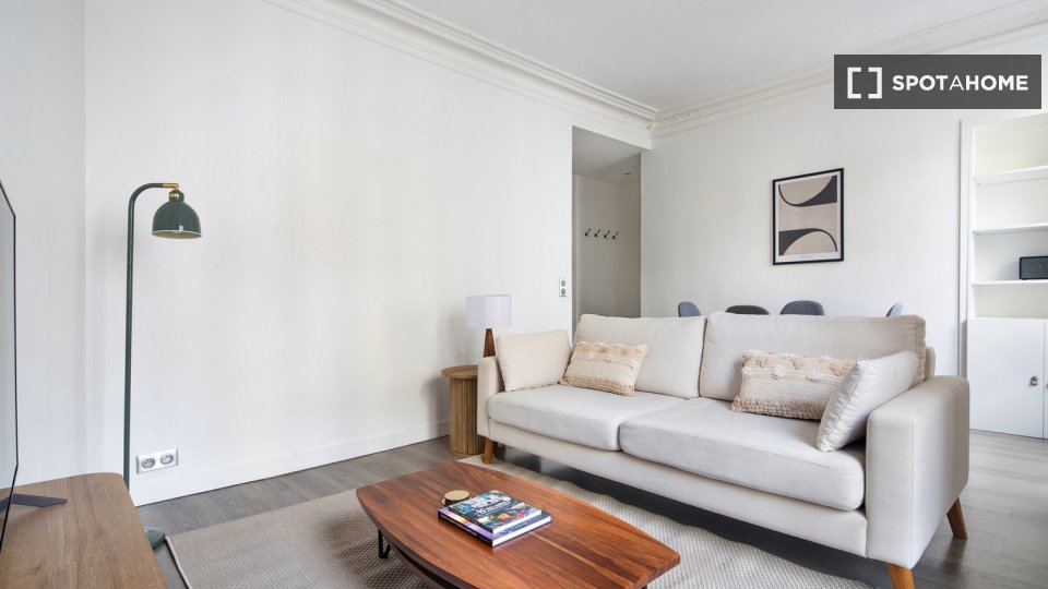 Apartment Paris, 2 beds, 61m² — photo 11