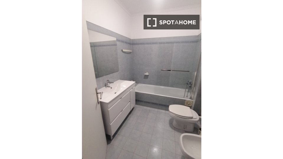 Apartment mono Lisbon, 60m² — photo 1