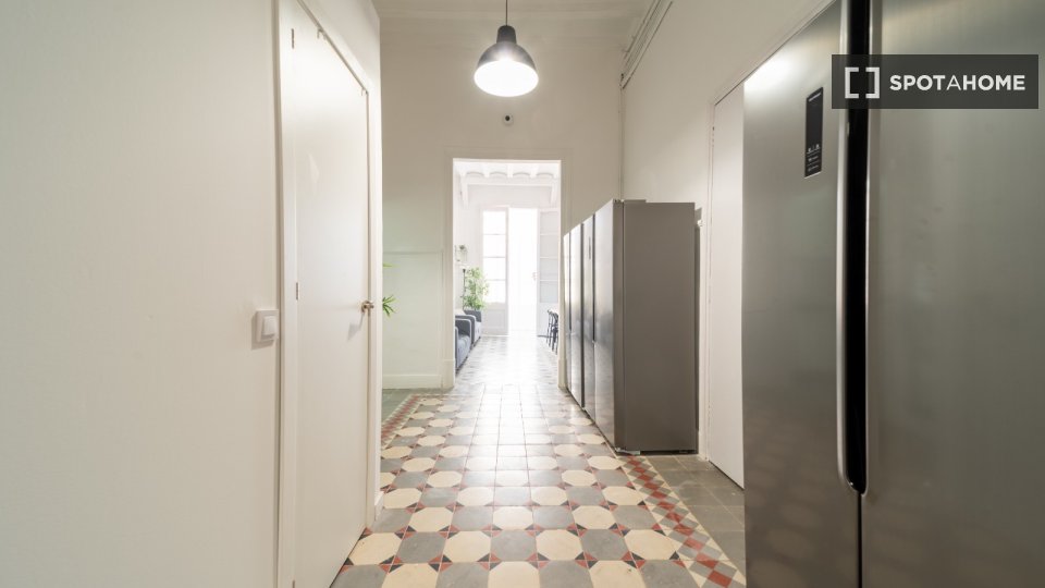 Double room Barcelona, 14 beds, 400m² — photo 15
