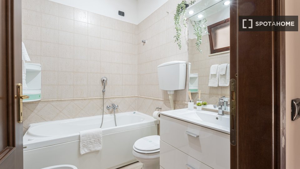 Apartment Rome, 1 bed — photo 16