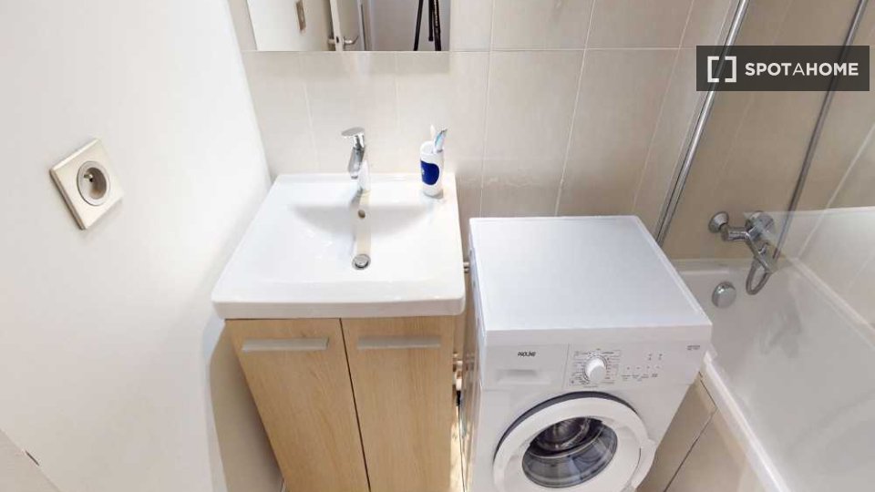 Double room Paris, 5 beds, 100m² — photo 7