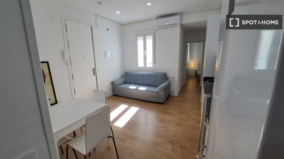 Apartment Madrid, 3 beds, 75m² — photo 13