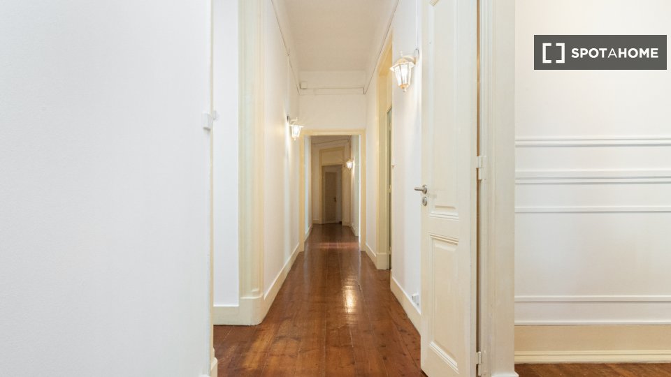 Double room Lisbon, 11 beds — photo 1