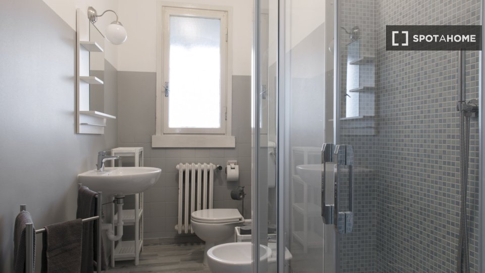 Double room Milan, 5 beds, 130m² — photo 2