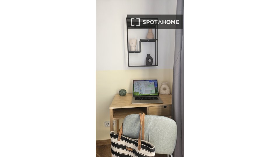 Double room Barcelona, 3 beds, 110m² — photo 7