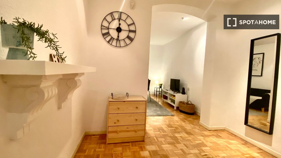 Double room Madrid, 5 beds — photo 9