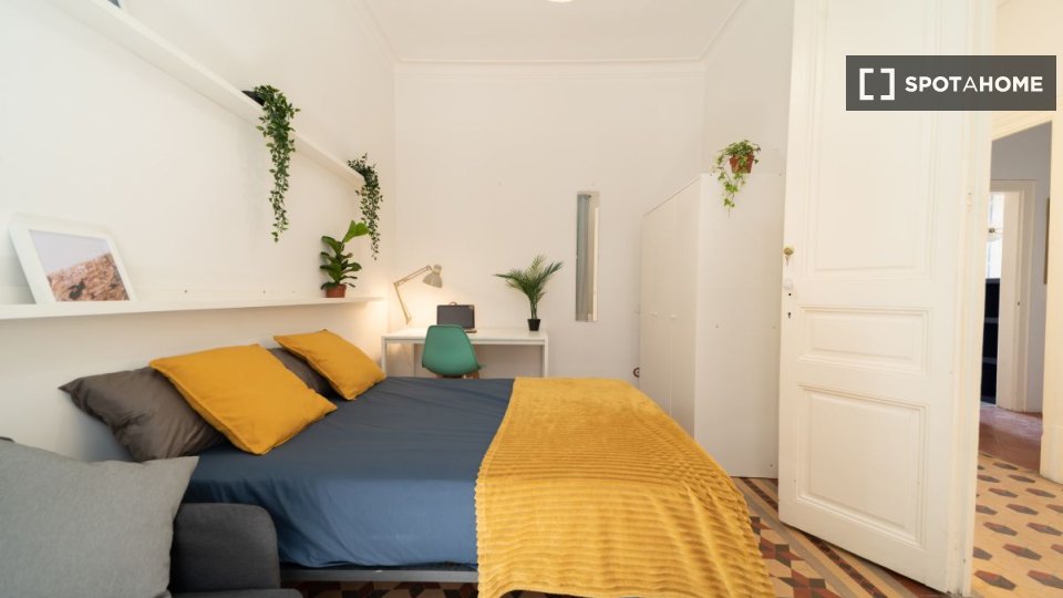 Double room Barcelona, 8 beds, 210m² — photo 2