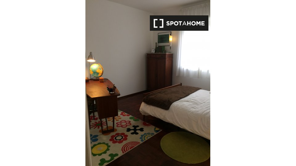 Double room Lisbon, 4 beds, 160m² — photo 5