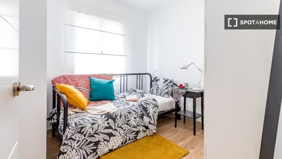 Double room Madrid, 4 beds — photo 22