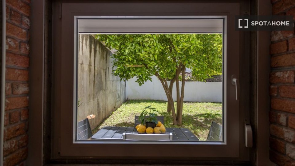 Apartment Lisbon, 2 beds — photo 9