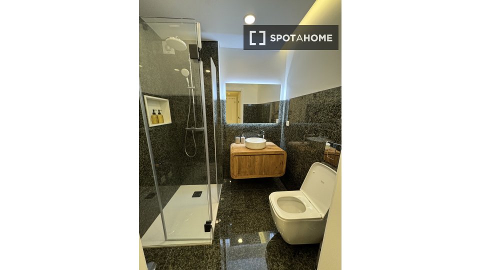 Apartment Lisbon, 3 beds, 85m² — photo 17