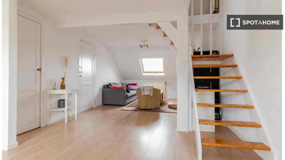 Apartment mono Brussels, 65m² — photo 2