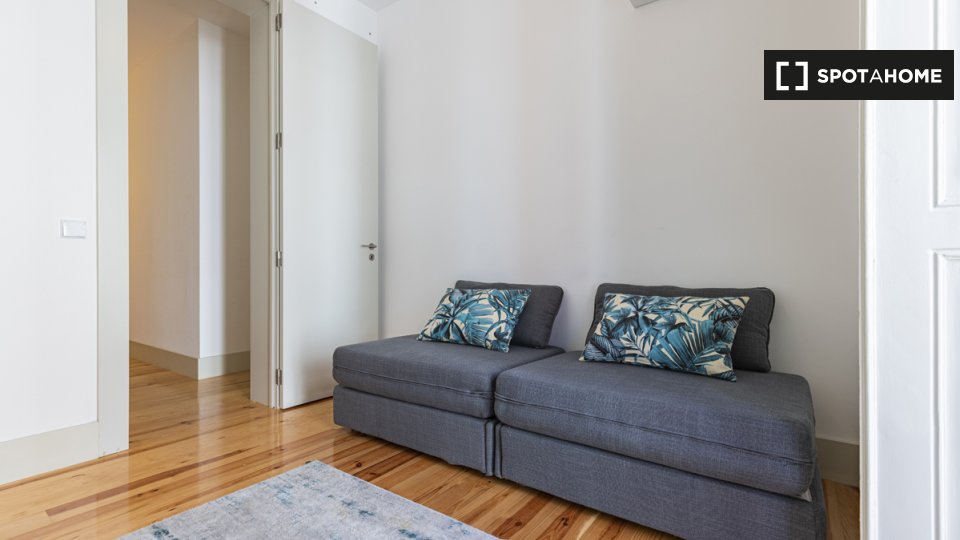 Apartment Lisbon, 1 bed — photo 12