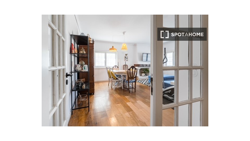 Double room Porto, 2 beds, 120m² — photo 4