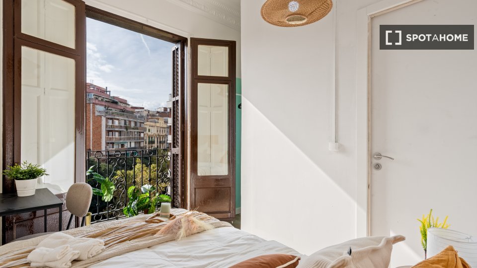Double room Barcelona, 5 beds, 100m² — photo 37